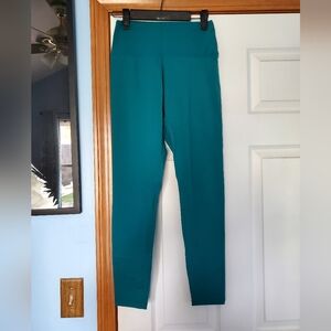 Born Primitive‎ Synergy Leggings Size XL